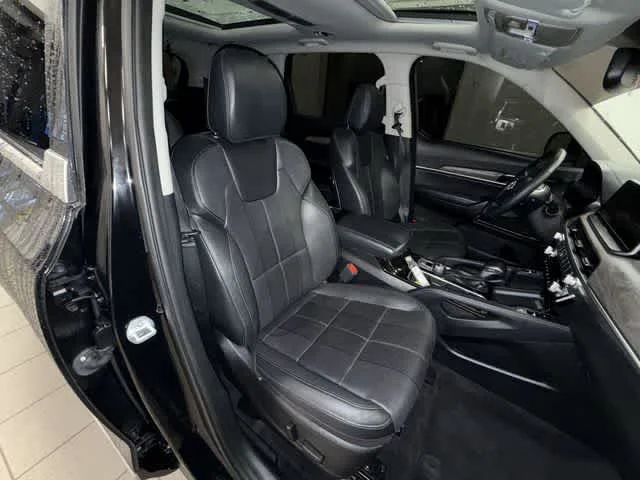Used 2020 Ebony Black Kia SX image 15