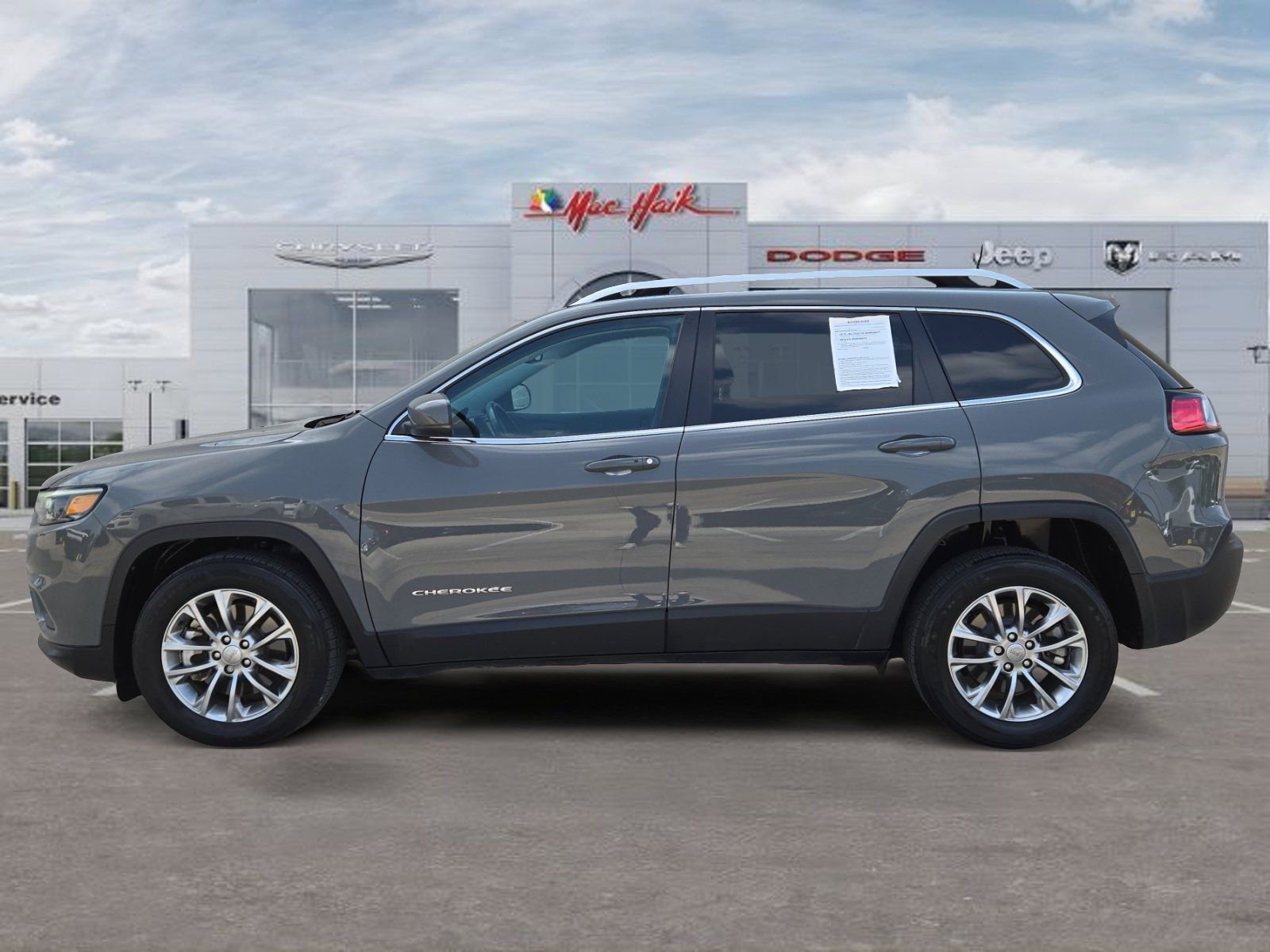 2021 Jeep Cherokee Latitude Lux's photo
