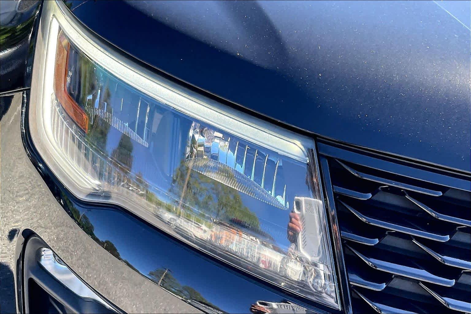 Used 2018 Shadow Black Ford Sport image 28