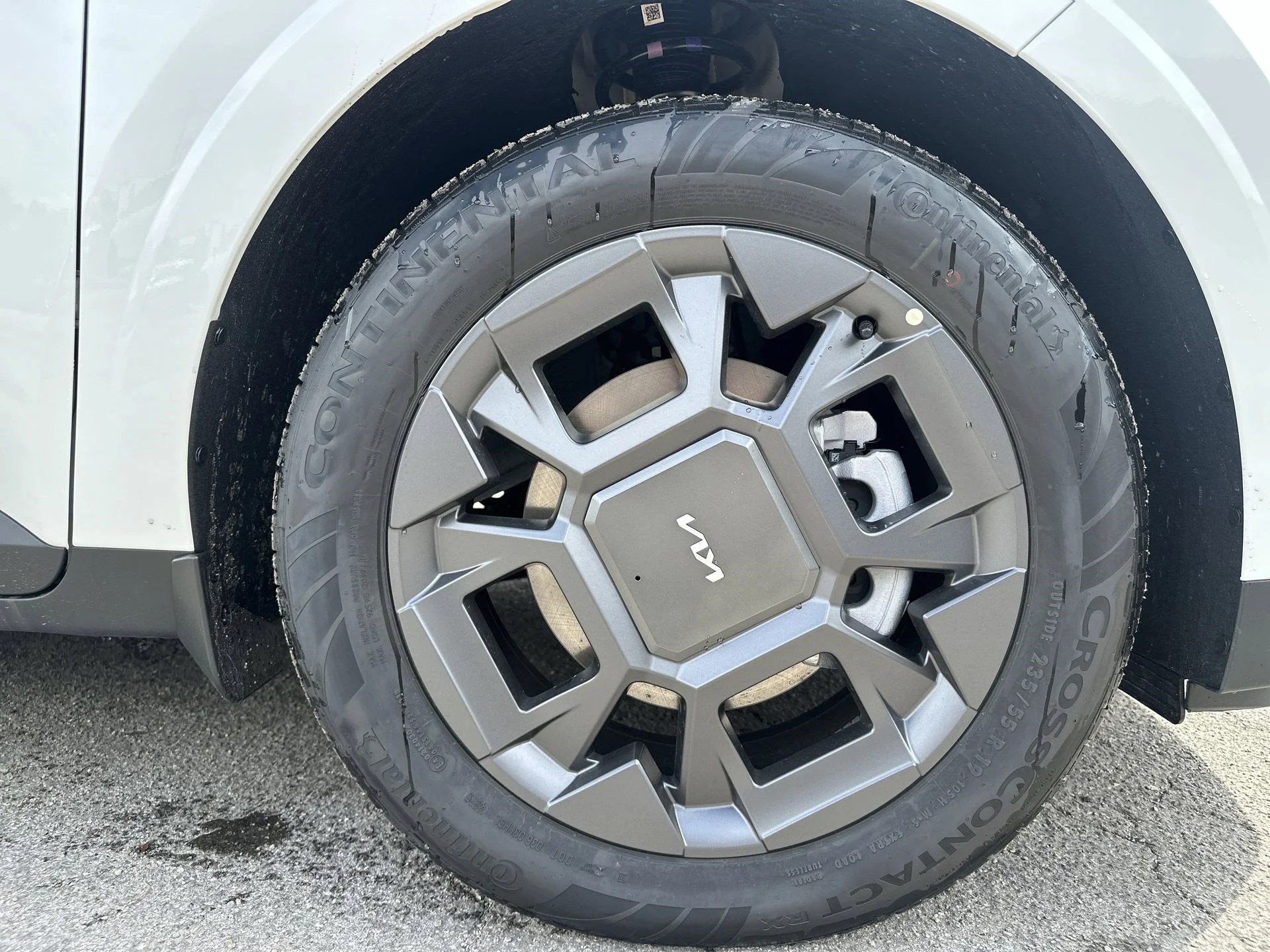 New 2026 Snow White Pearl Kia EX image 11