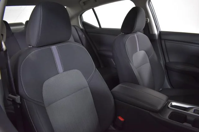 Used 2024 Gray Nissan SV image 18