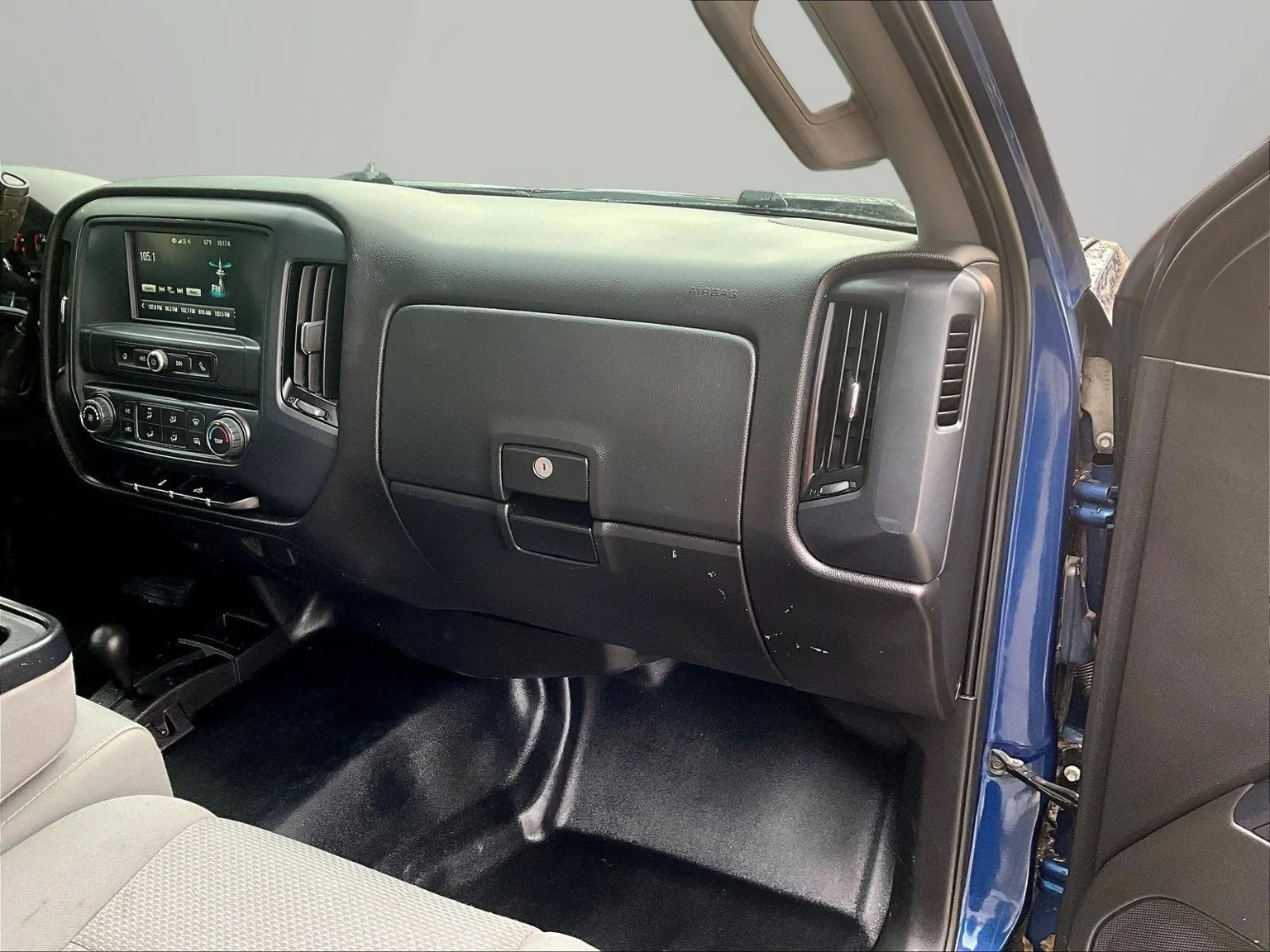 Used 2017 Blue Chevrolet LS image 16
