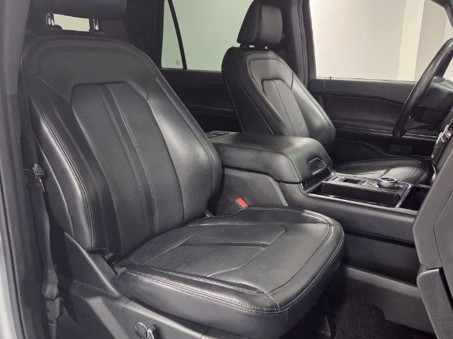 Used 2021 Silver Ford Limited image 18