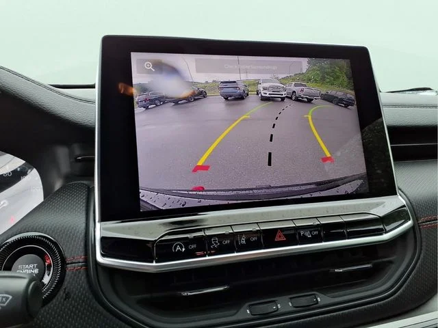 Used 2025 Black Jeep Trailhawk image 31