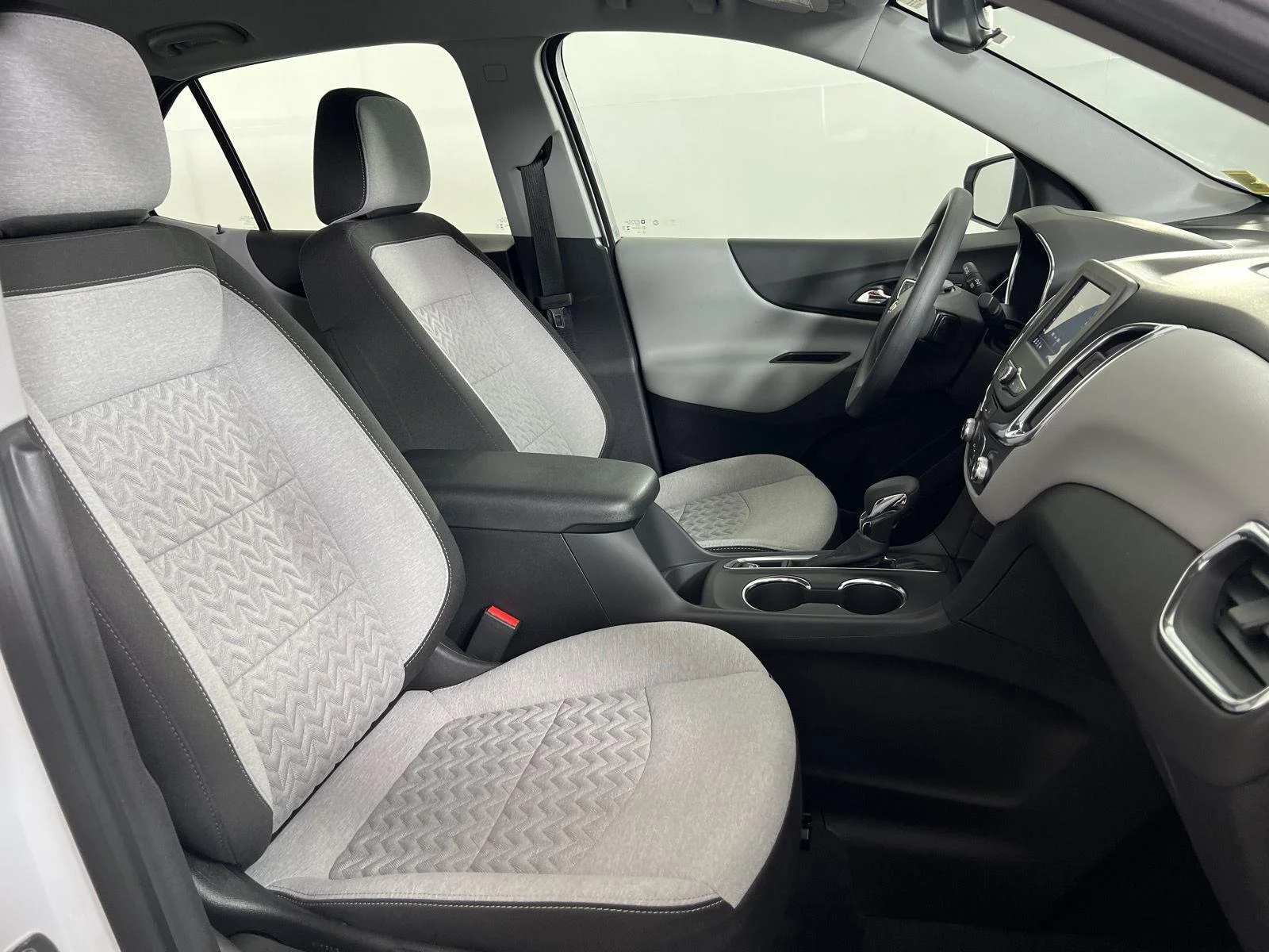 Used 2024 Summit White Chevrolet LS image 19
