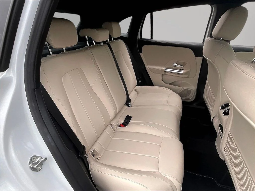 Used 2023  Mercedes-Benz GLA 250 image 25