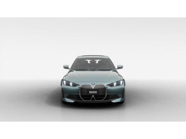 New 2026 Cape York Green Metallic BMW eDrive40 image 3