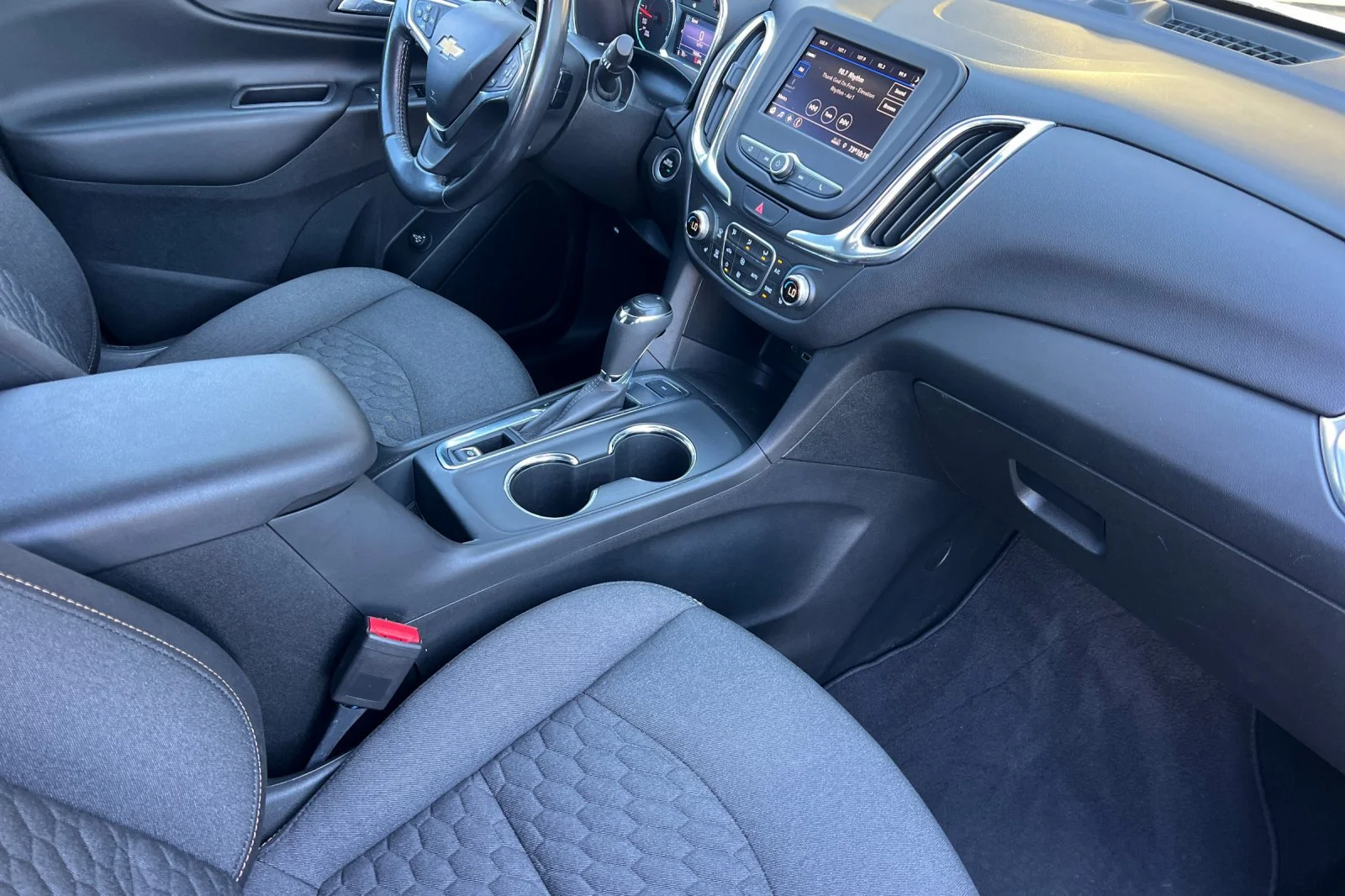 Used 2020 Summit White Chevrolet LT image 16