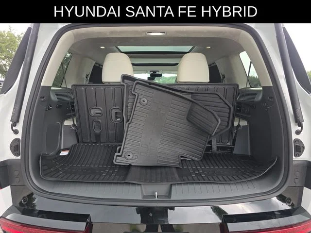Used 2025 White Hyundai Calligraphy image 16