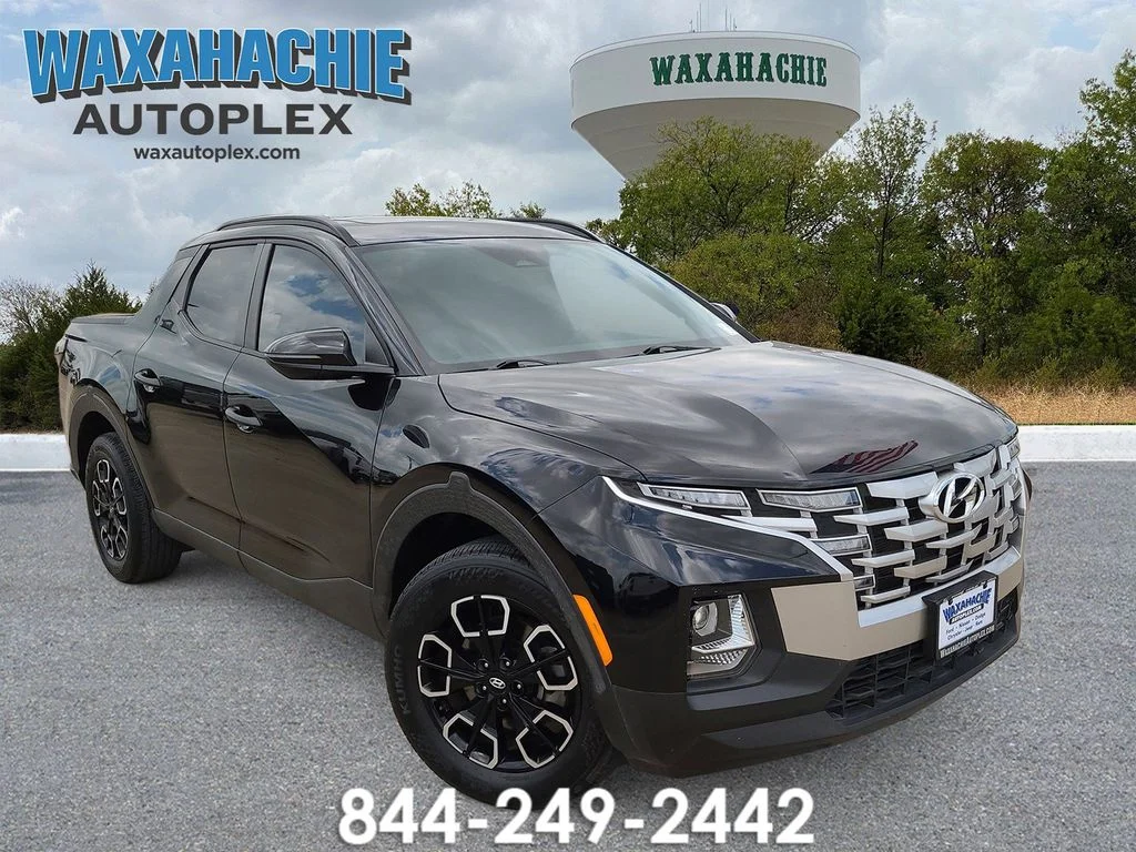 Used 2023 Black Hyundai SEL image 1