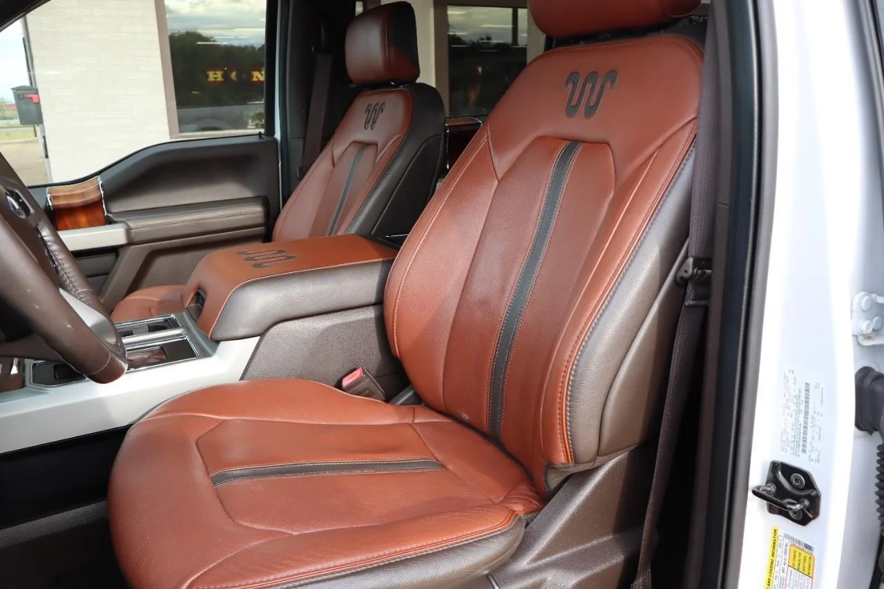 Used 2018 White Platinum Metallic Tri-Coat Ford King Ranch image 19