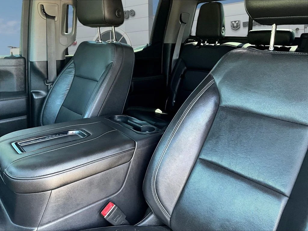 Used 2019 Black GMC SLT image 23