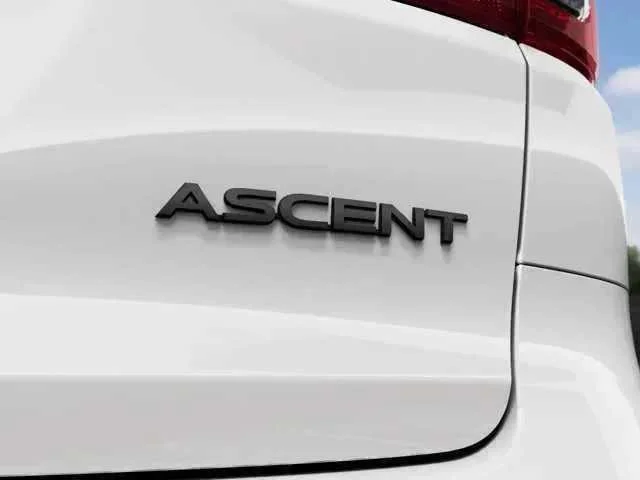 New 2027 CRYSTAL WHITE PEARL Subaru Premium 7-Passenger image 11