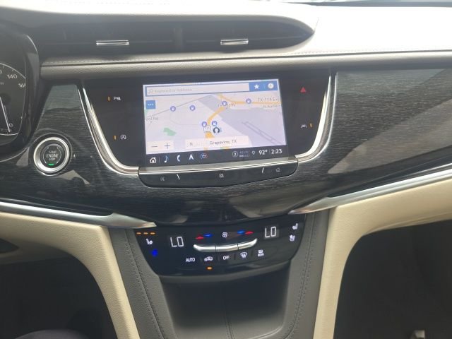 Used 2021  Cadillac Premium Luxury image 12
