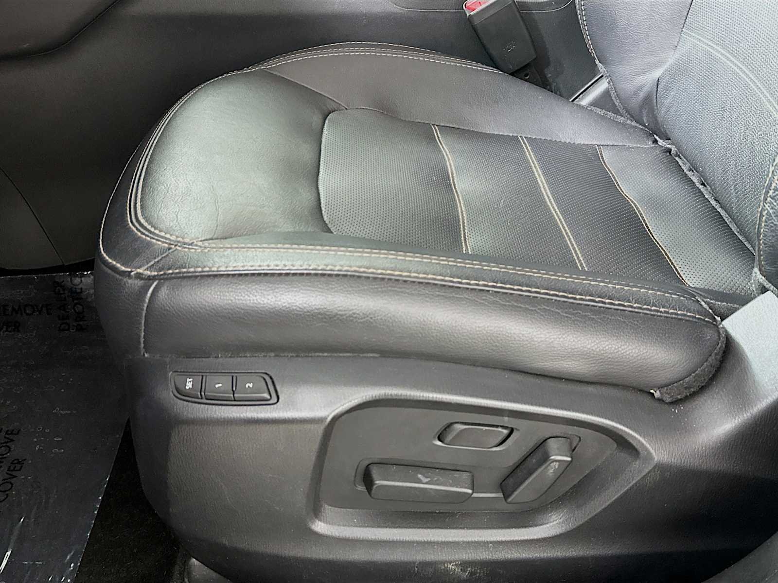 Used 2019 Deep Crystal Blue Mica Mazda Grand Touring image 17