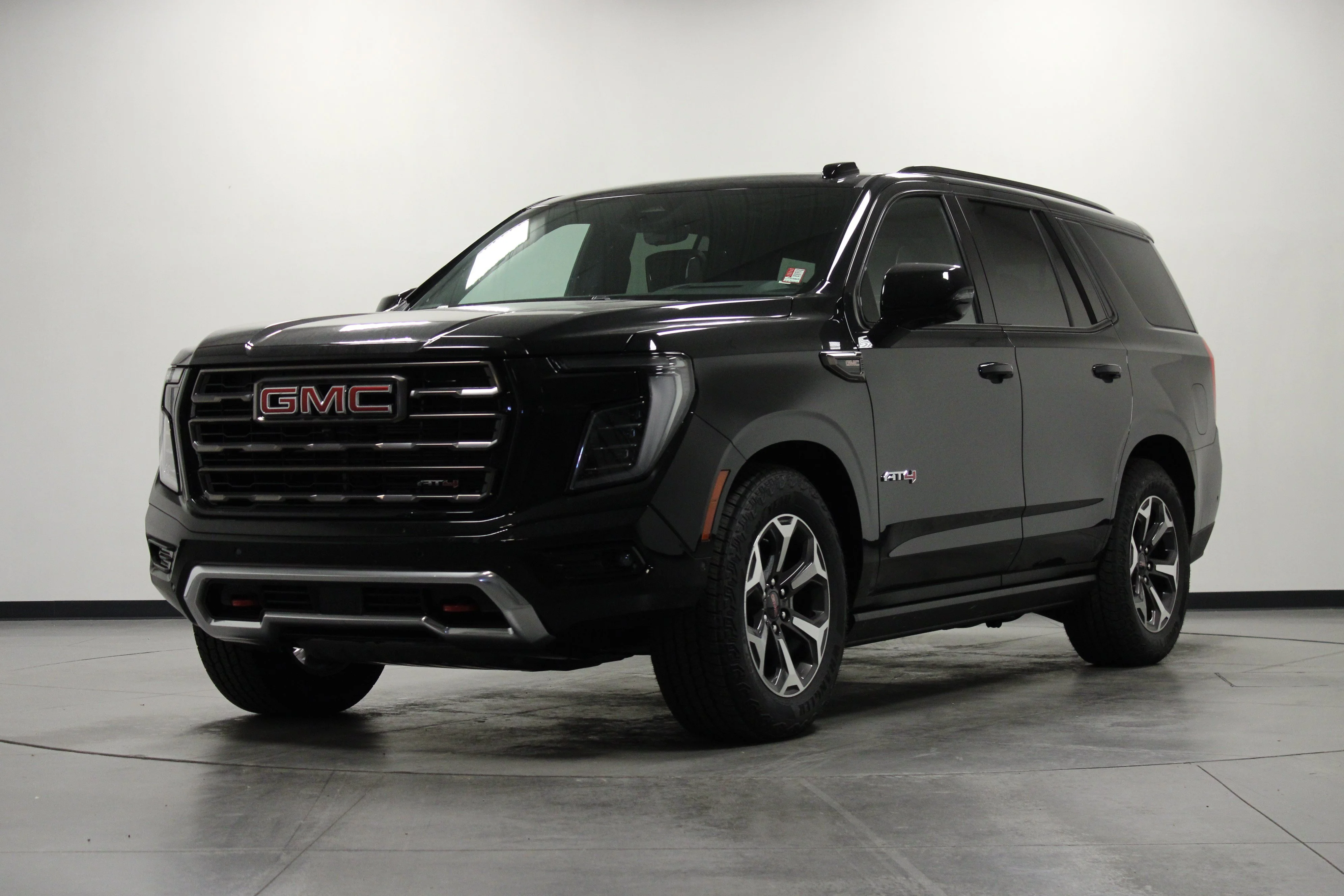 2026 GMC Yukon AT4 Ultimate - Photo 7