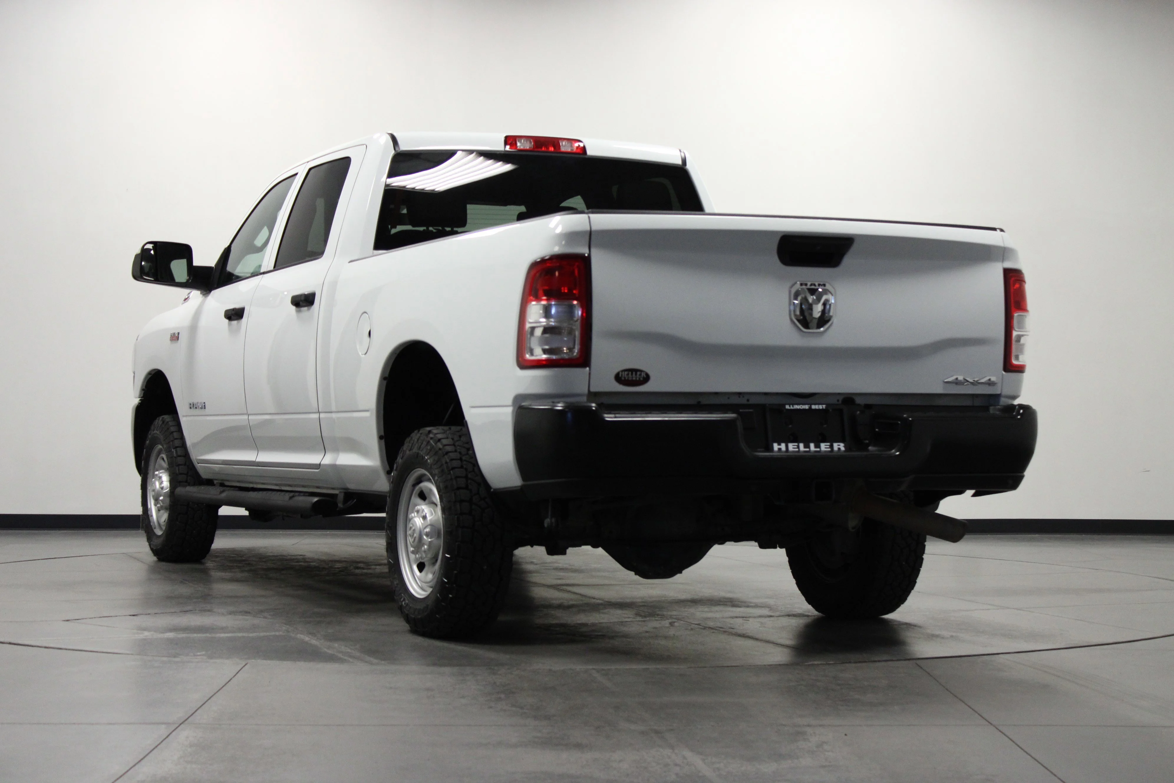 Used 2022 Bright White Clearcoat Ram Tradesman image 6