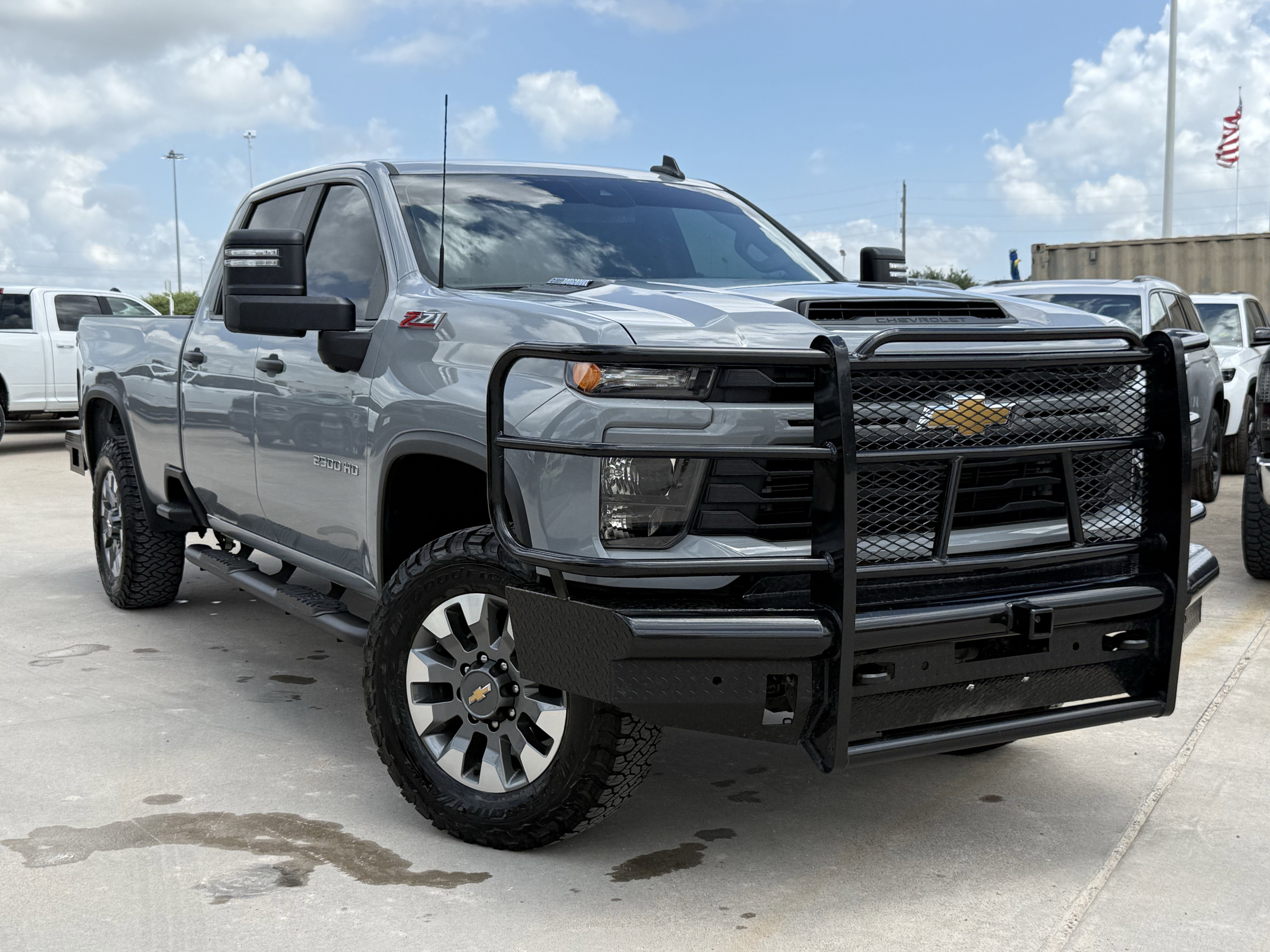 Used 2024 Slate Gray Metallic Chevrolet  image 2