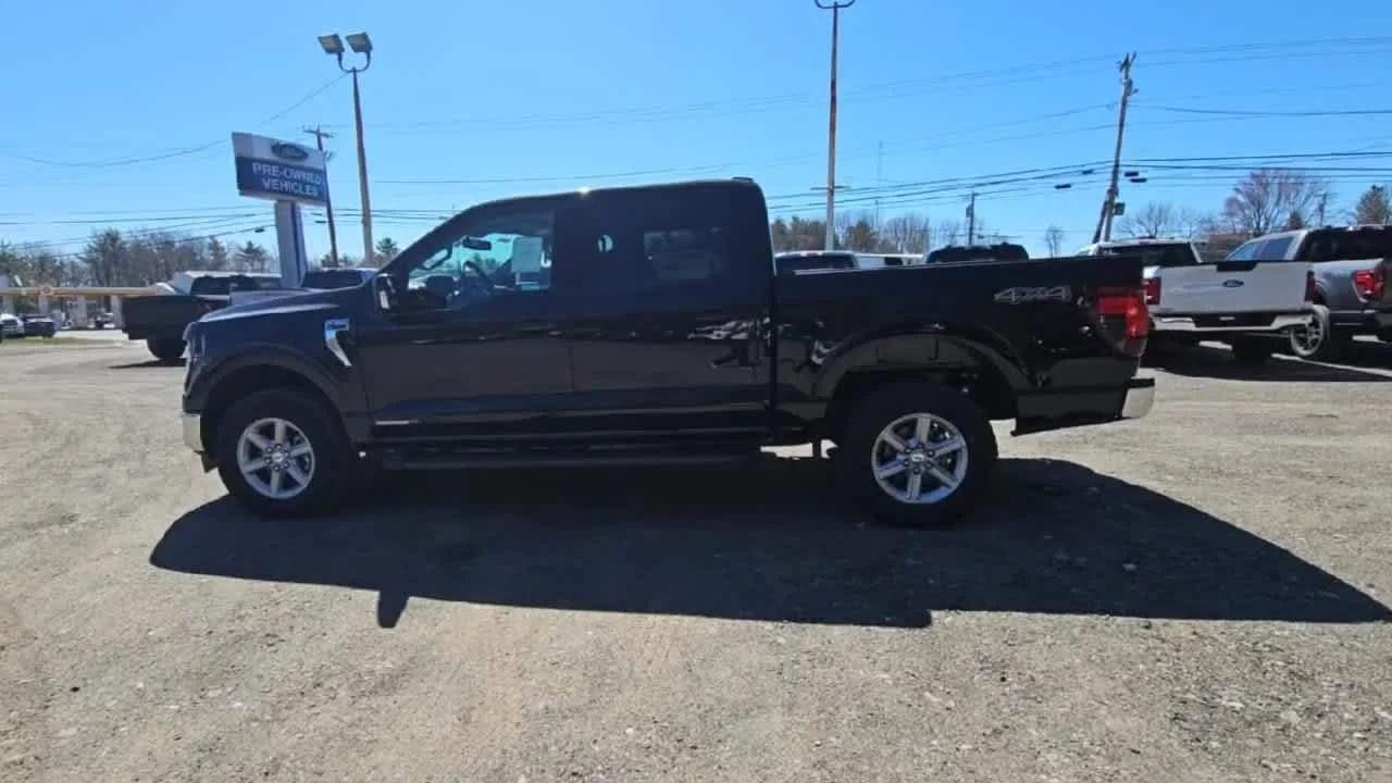 New 2026 Agate Black Metallic Ford XLT image 6