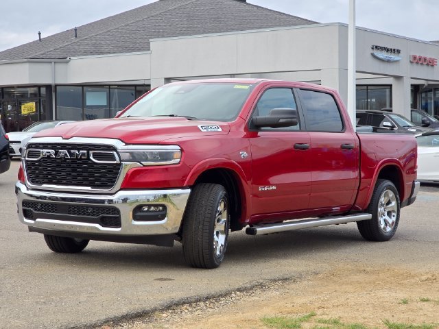 New 2026 Molten Red Pearl-Coat Exterior Paint RAM Big Horn/Lone Star image 32