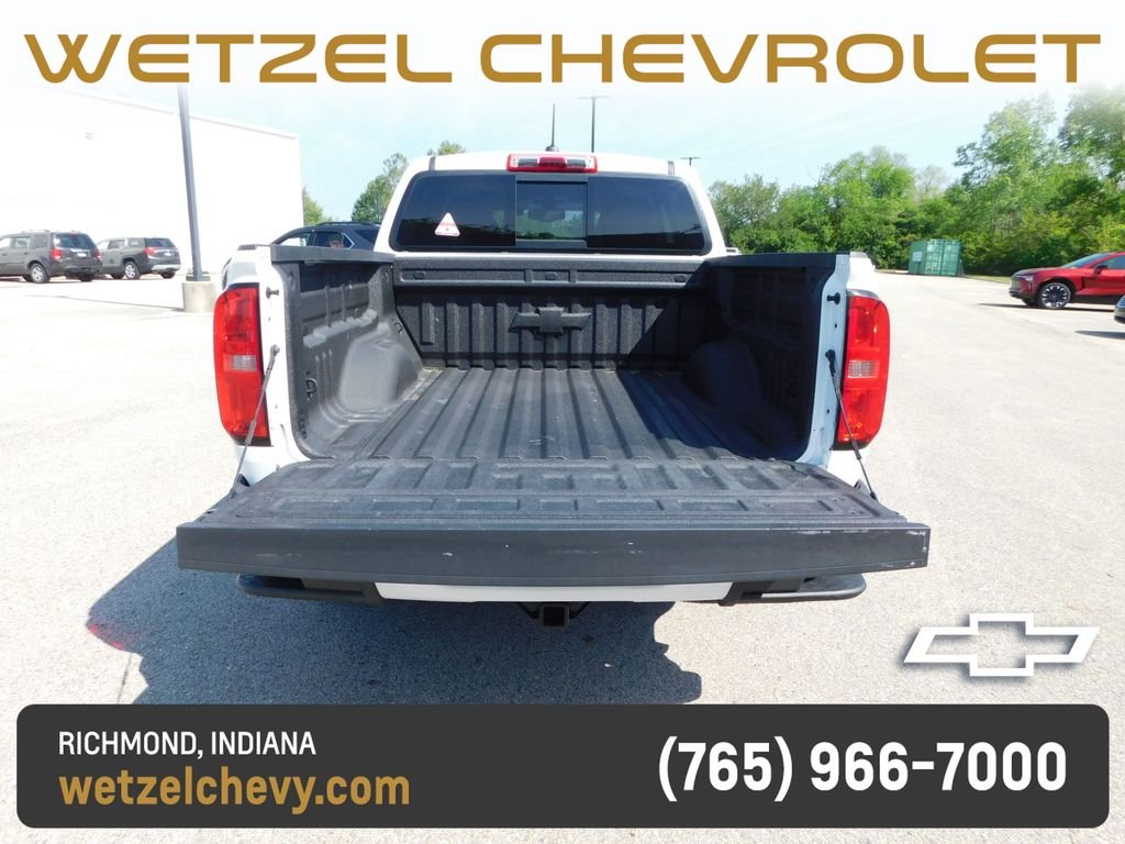 Used 2022 White Chevrolet LT image 7