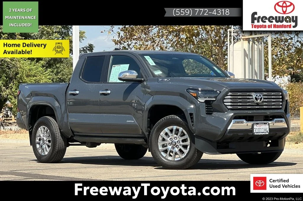 Certified Used 2025  Toyota Limited image 1