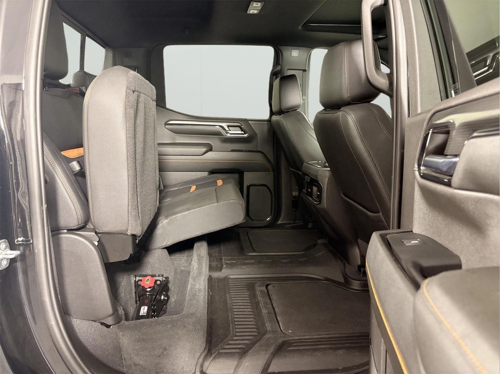 Used 2024 Onyx Black GMC AT4 image 21