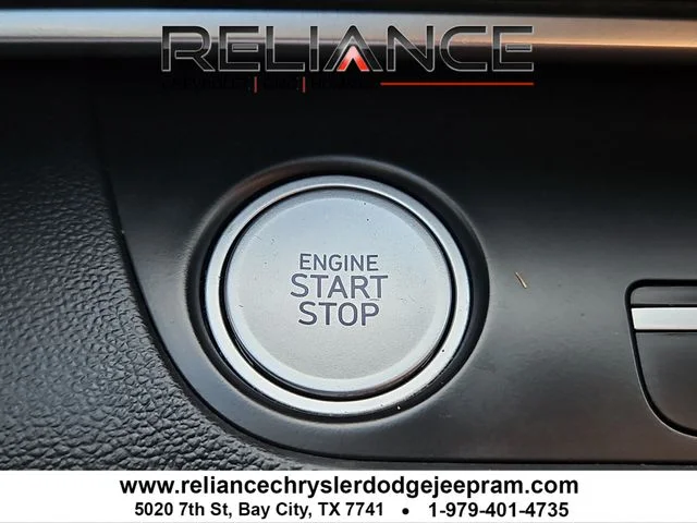 Used 2023 Blue Hyundai SEL image 25