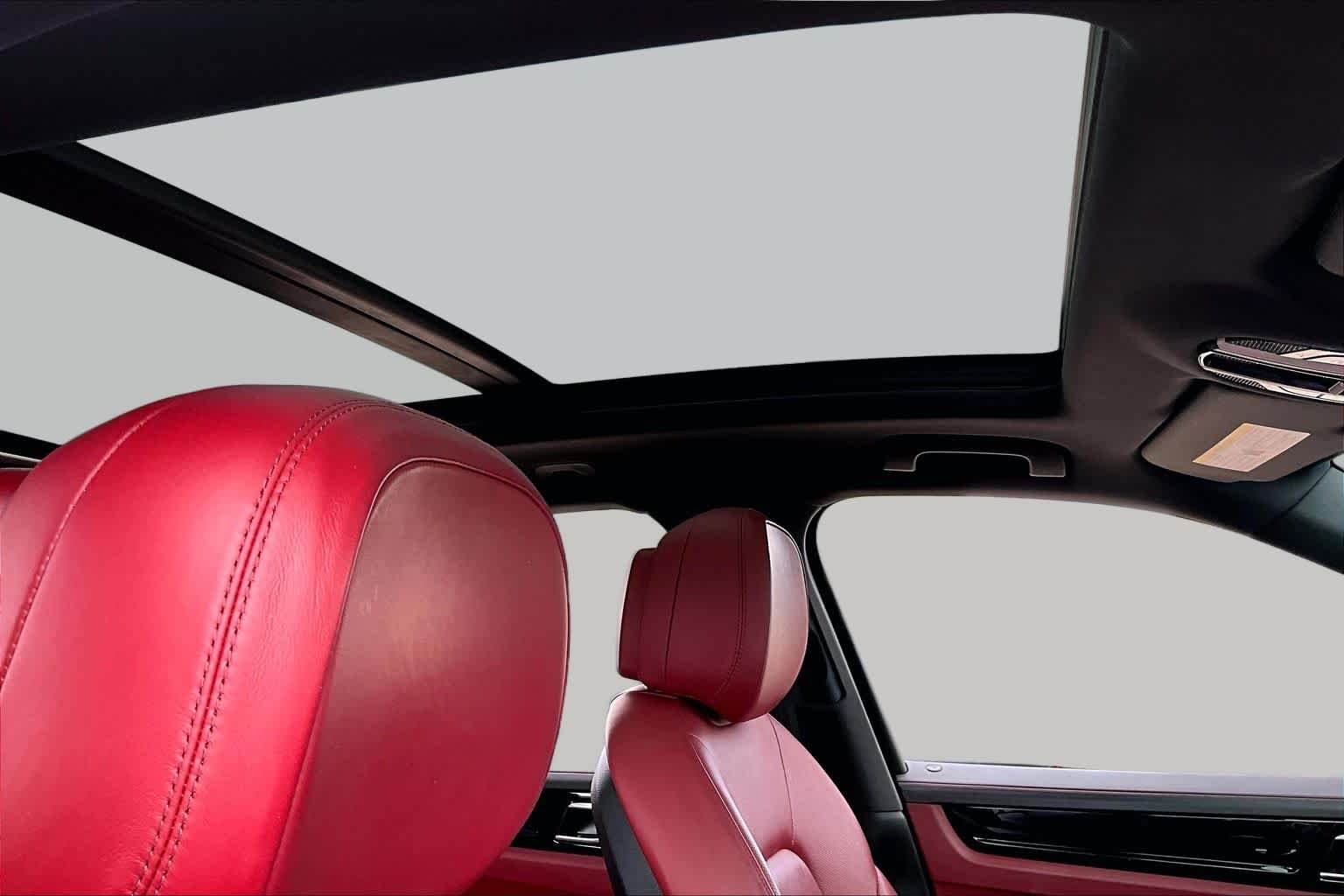 Used 2019 Black Porsche  image 10