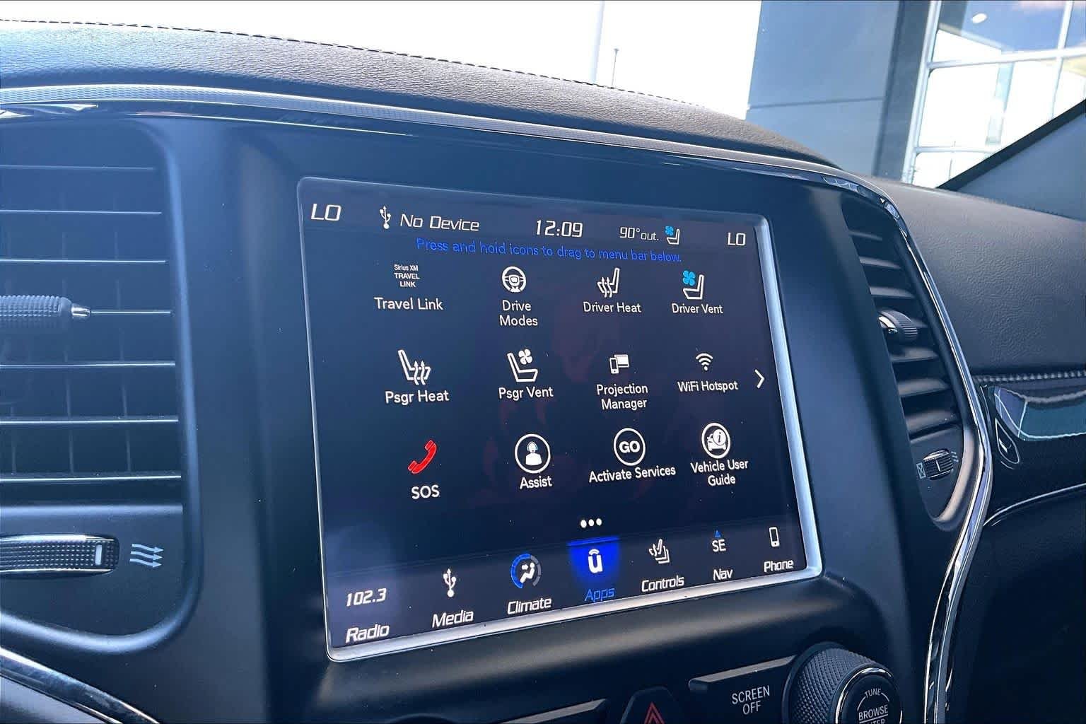 Used 2018 Bright White Clearcoat Jeep SRT image 32