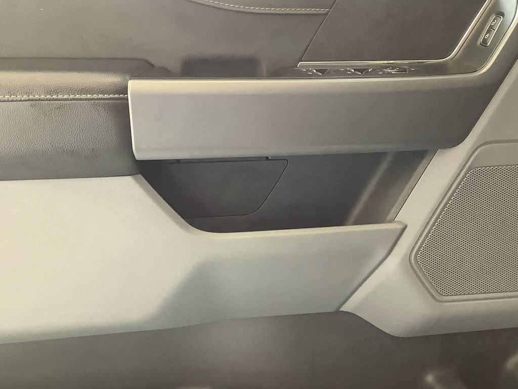 Used 2025 Silver Ford XLT image 12
