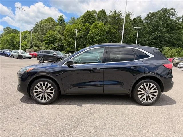 Used 2021 Blue Ford Titanium image 4