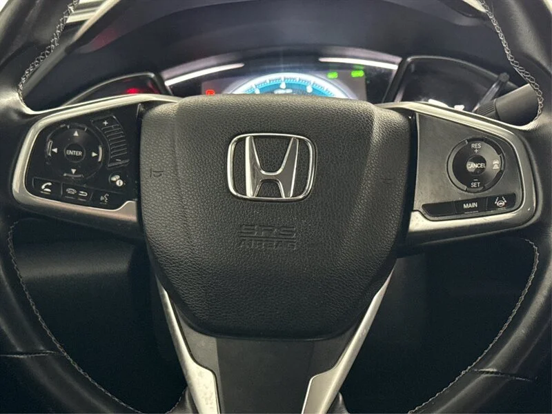 Used 2016 Black Honda Touring image 16