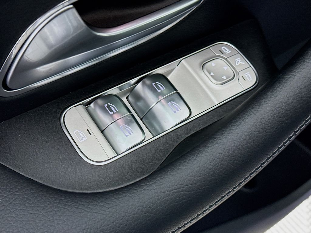 Used 2026 Black Mercedes-Benz GLE 350 image 19