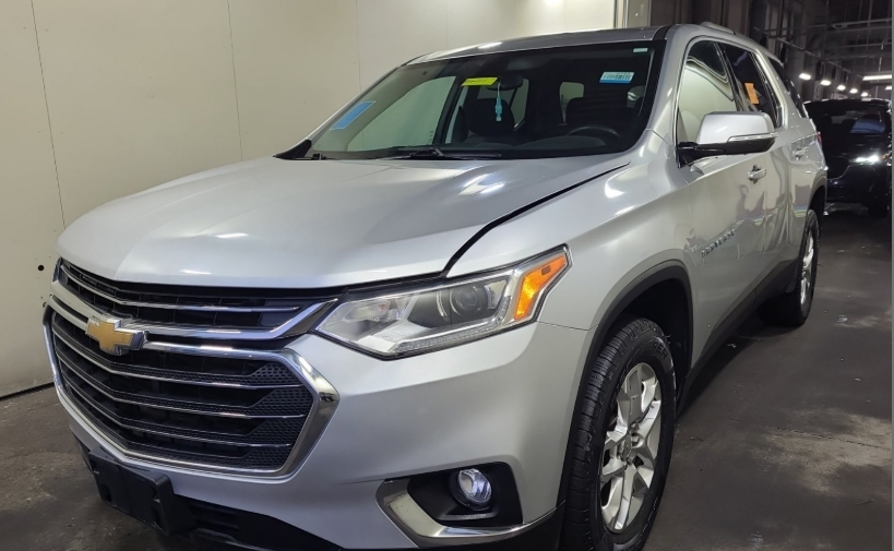 Used 2019 SILVER ICE METALLIC Chevrolet LT Cloth image 2