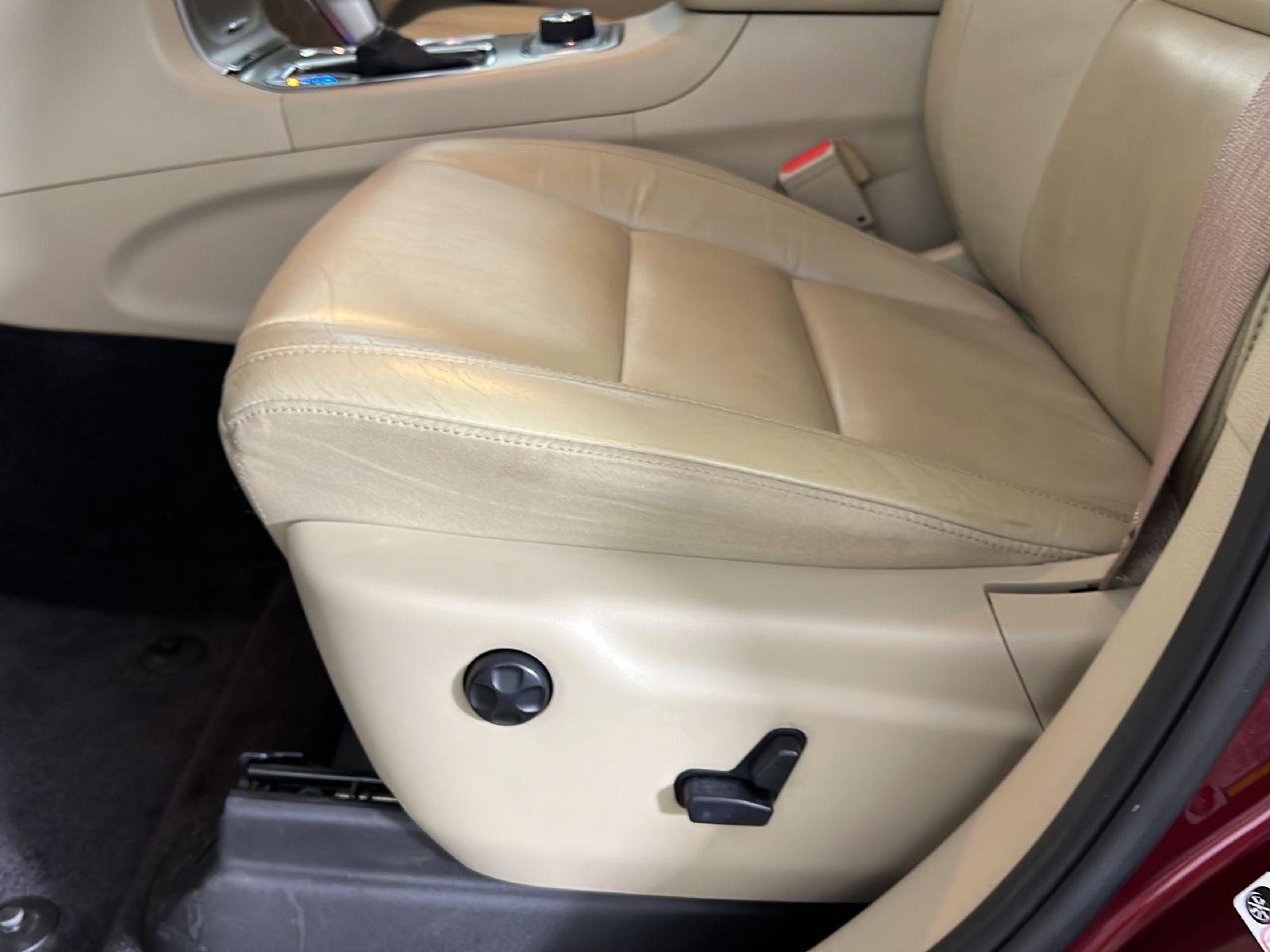 Used 2018 Velvet Red Pearlcoat Jeep Limited image 15