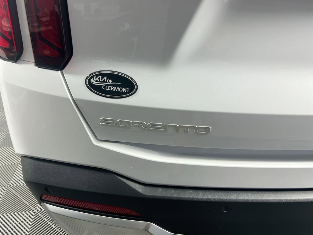 New 2026 Glacial White Pearl Kia S image 5