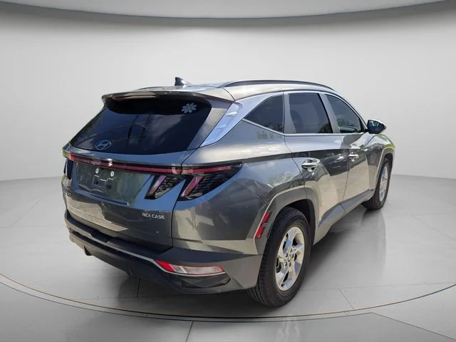 Used 2022 Gray Hyundai SEL image 6