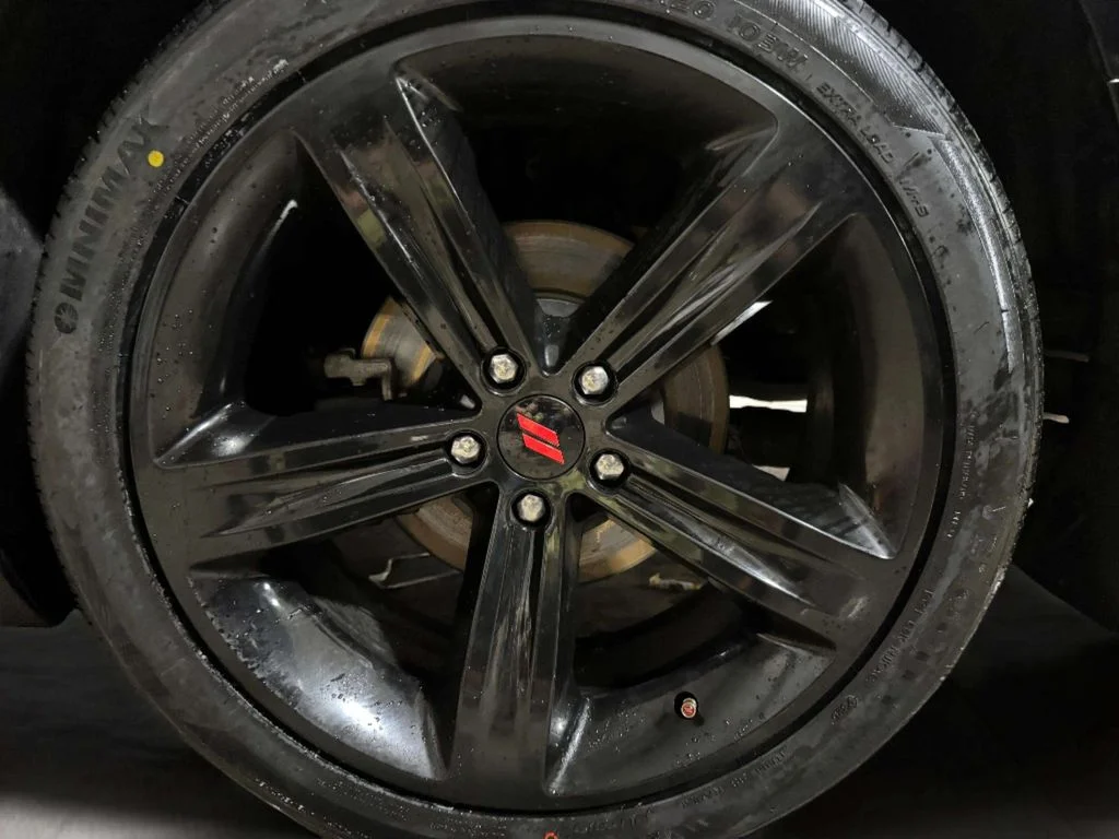 Used 2015 Pitch Black Clearcoat Dodge R/T Shaker image 29