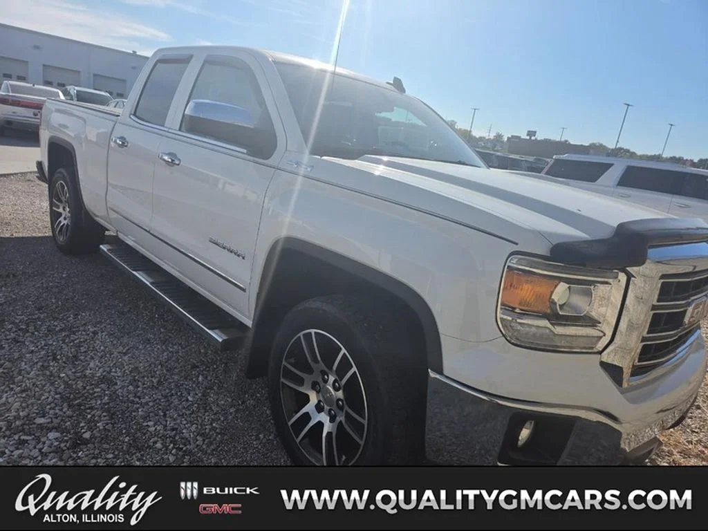 Used 2015 Summit White GMC SLT image 1