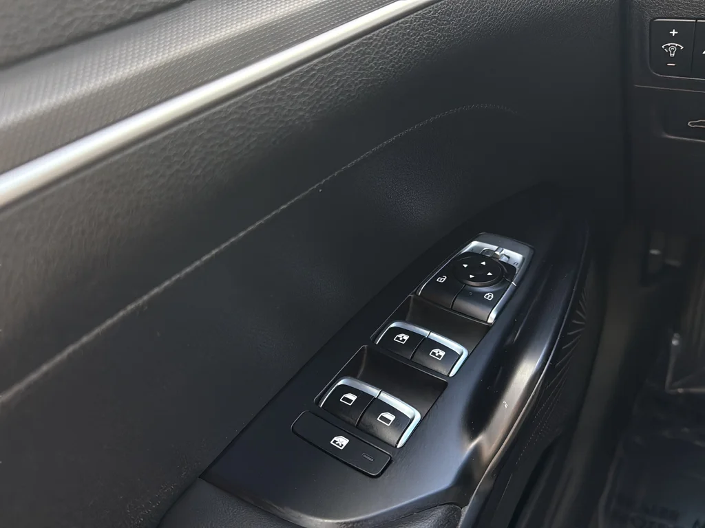Certified Used 2023 Sapphire Blue Kia GT-Line image 21