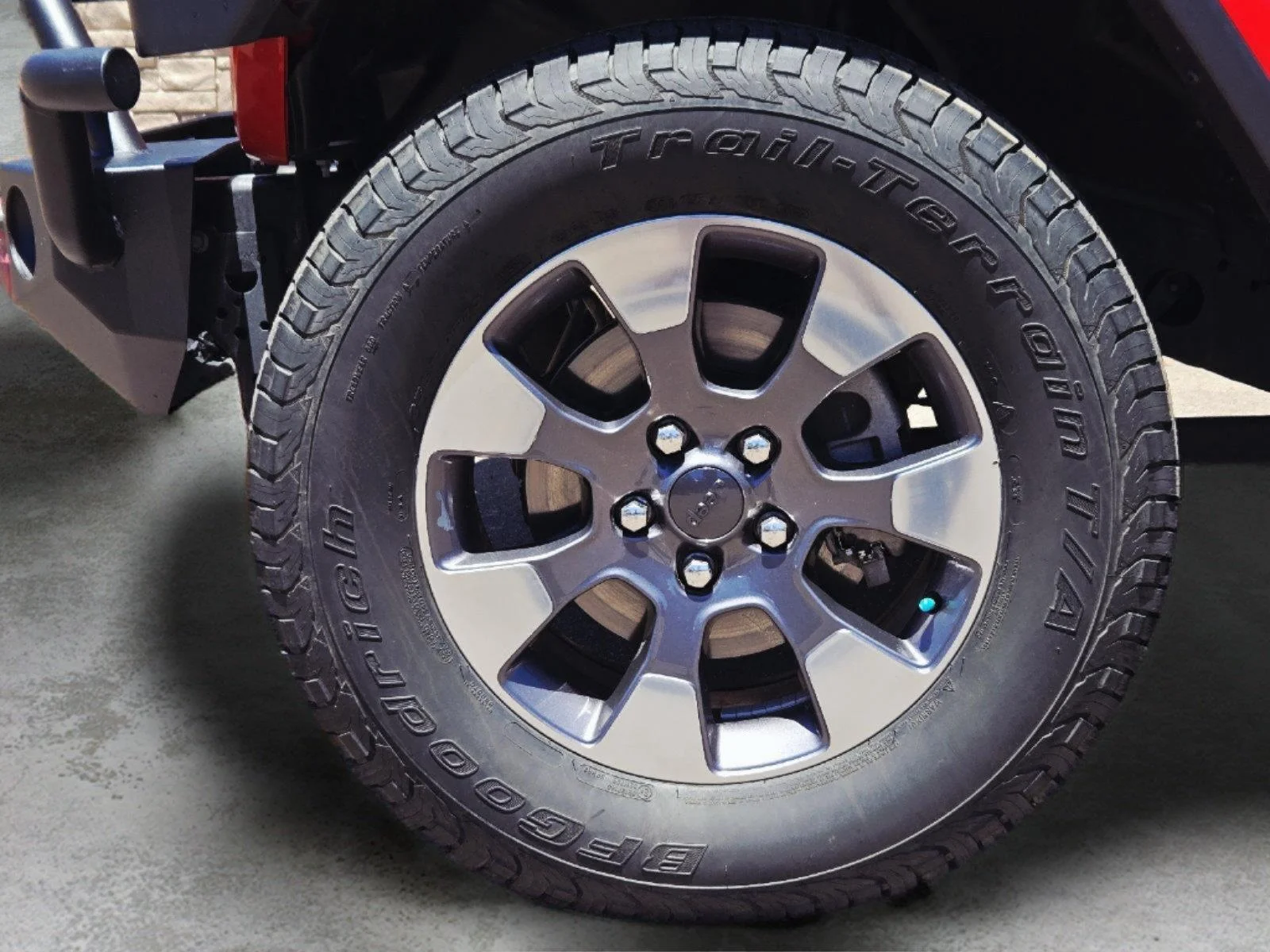Used 2020 Firecracker Red Clearcoat Jeep Sahara image 9
