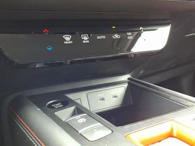 New 2026 Canyon Bronze Metallic Nissan SR image 22