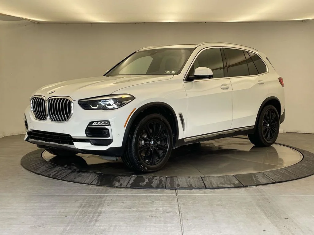 Used 2020 White BMW xDrive40i image 1
