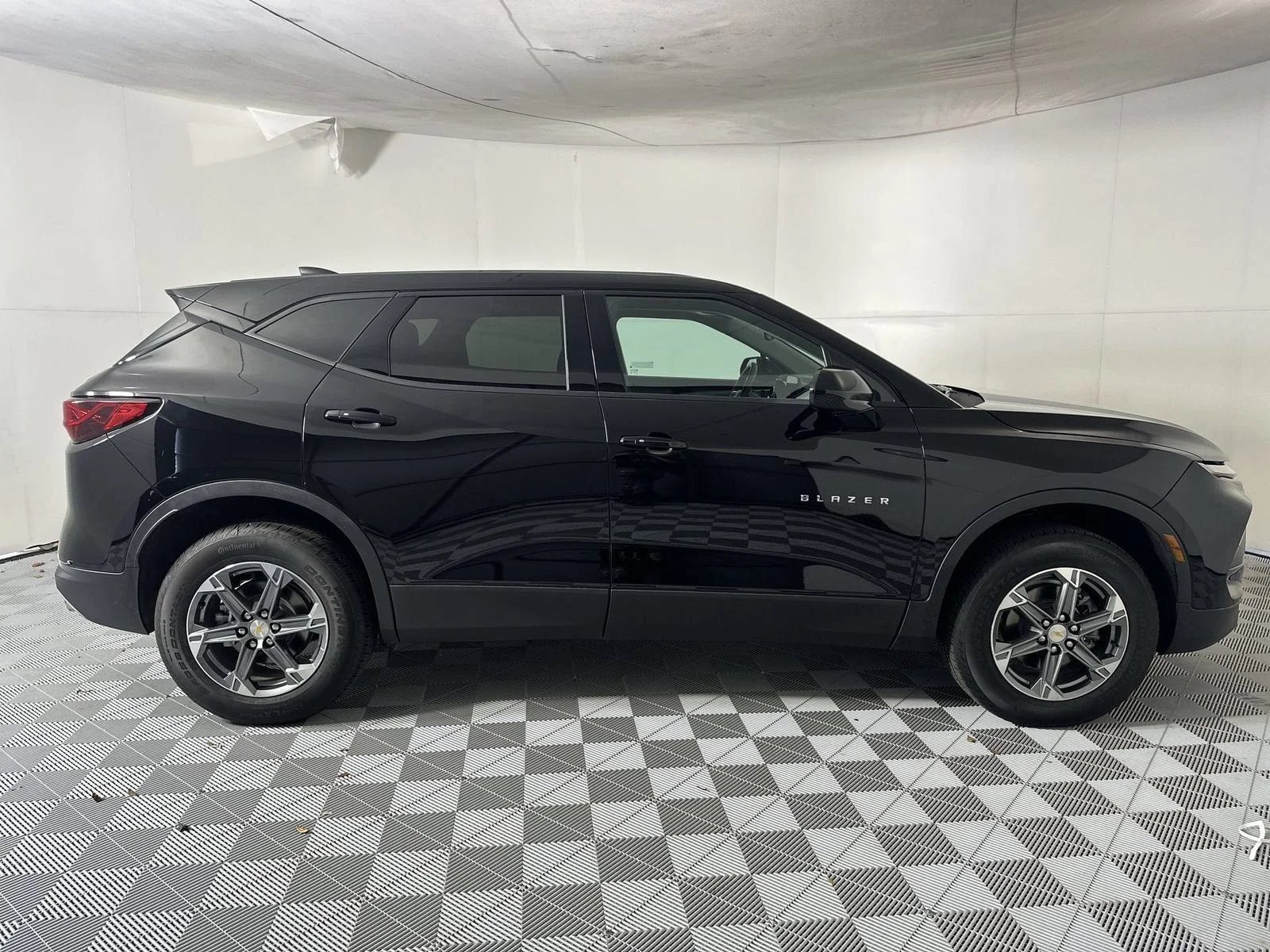 Used 2026 Black Chevrolet LT image 9
