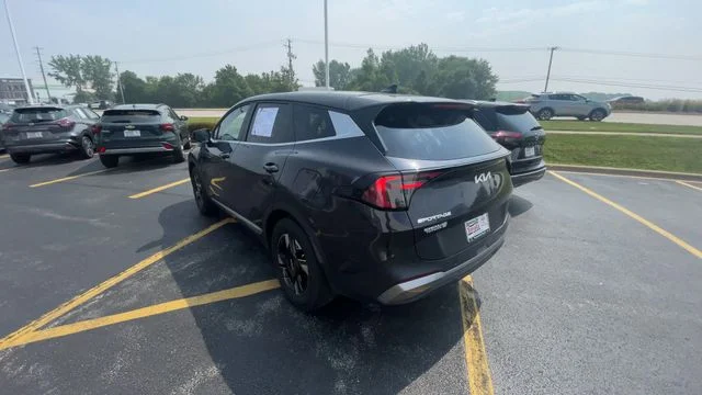 2026 Kia Sportage LX - Photo 8