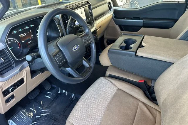 Used 2023 Oxford White Ford XLT image 11