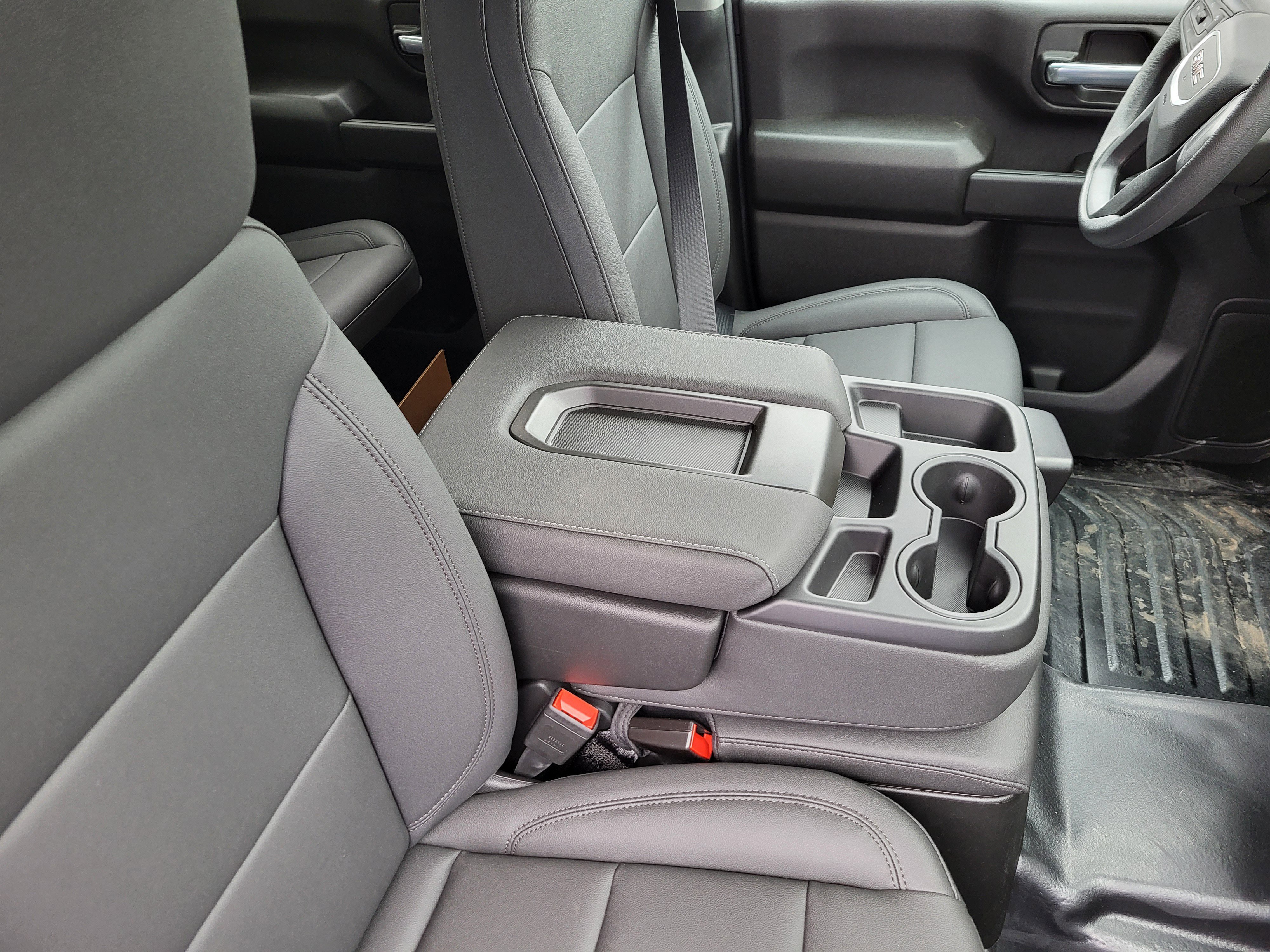 2026 GMC Sierra 2500HD Pro - Photo 13