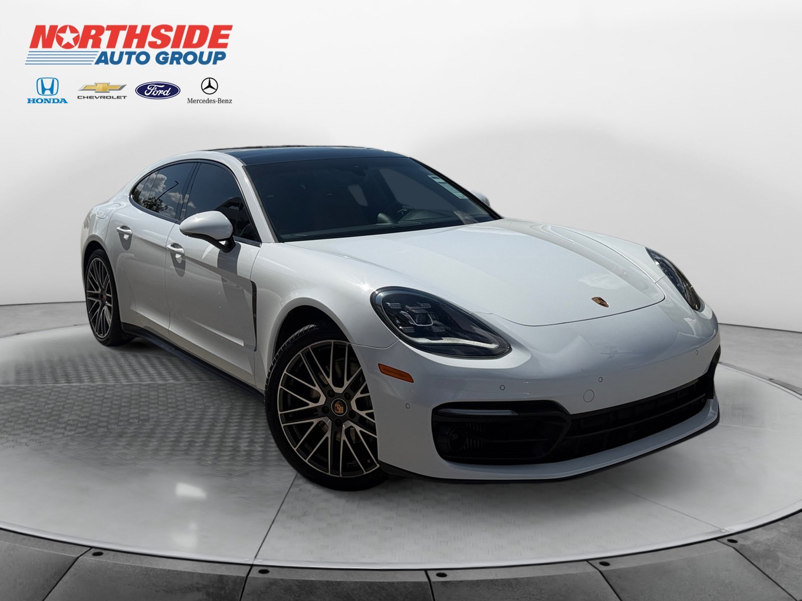 Used 2021 Carrara White Metallic Porsche 4 image 1