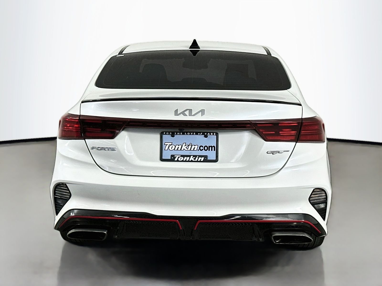Used 2022 Snow White Pearl Kia GT image 6